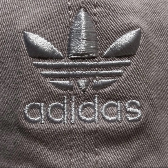 Adidas Trefoil Logo Fit ICE Purple Strapback Adjustable Baseball Cap NWOT - Picture 5 of 9